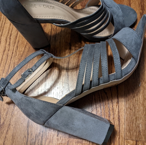 👠NWOT Strappy Heels - Picture 3 of 8